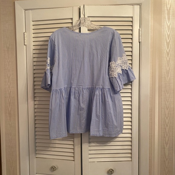Chicwish blue & white top size M - Picture 5 of 5